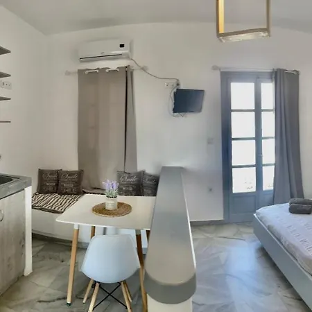 Santanna White Parikia (Paros)