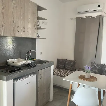 Santanna White Parikia (Paros)