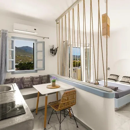 Santanna White * Parikia (Paros)