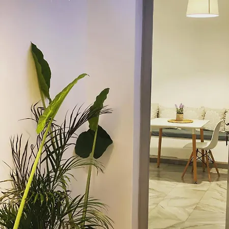 Santanna White * Parikia (Paros)