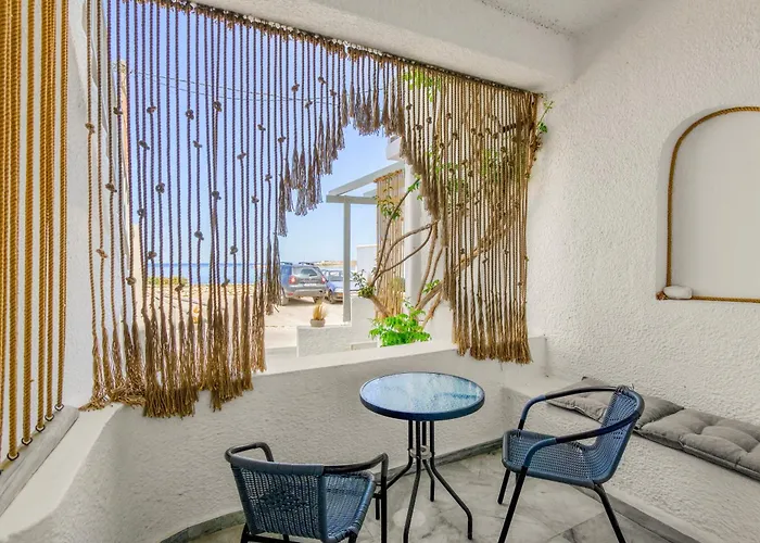 Santanna White Apartmán Páros