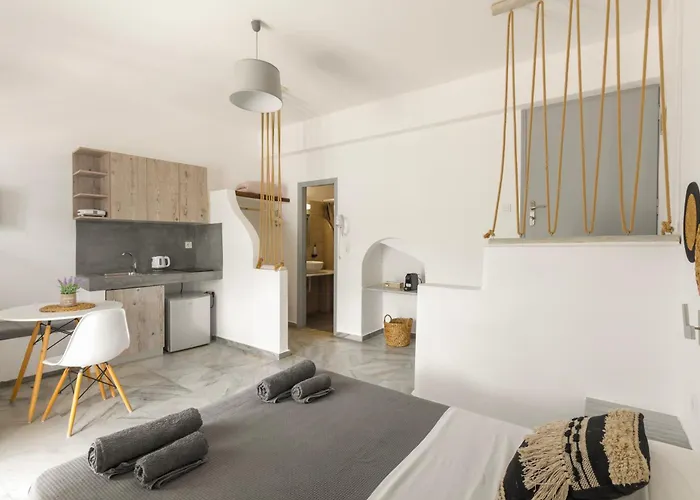 Santanna White Apartmán Páros