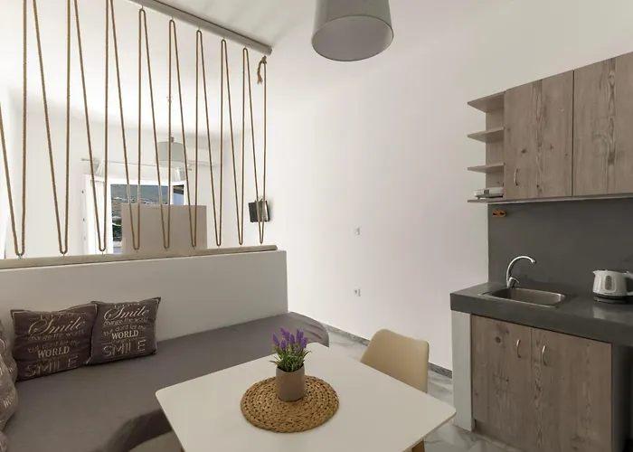 Santanna White Apartmán Páros